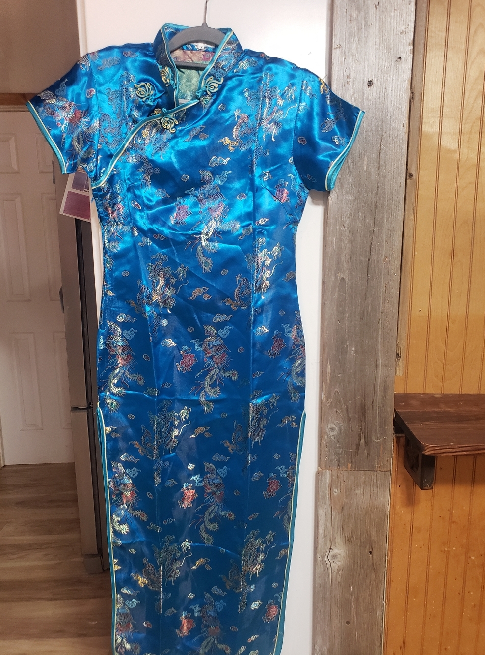 LAOGUDAI Traditional Chinese Form Fitting Dress Small Embroidered Dragons Slits